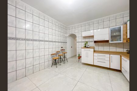 Casa à venda com 225m², 2 quartos e 2 vagas Casa à venda com 225m², 2 quartos e 2 vagasCozinha