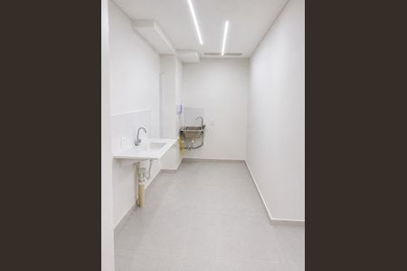 Cozinha de apartamento para alugar com 2 quartos, 32m² em Jardim Caravelas, São Paulo