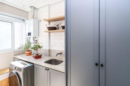 Apartamento à venda com 81m², 2 quartos e 1 vagaÁrea de Serviço
