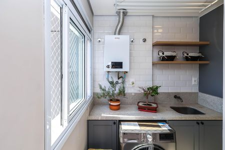 Apartamento à venda com 81m², 2 quartos e 1 vagaÁrea de Serviço