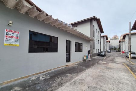 Apartamento à venda com 56m², 2 quartos e 1 vaga Apartamento à venda com 56m², 2 quartos e 1 vagaÁrea comum - Salão de festas
