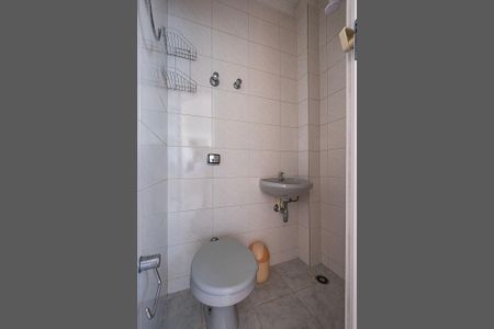 Apartamento à venda com 138m², 3 quartos e 1 vaga Apartamento à venda com 138m², 3 quartos e 1 vagaÁrea de Serviço - Banheiro