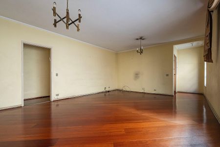 Apartamento à venda com 138m², 3 quartos e 1 vaga Apartamento à venda com 138m², 3 quartos e 1 vagaSala
