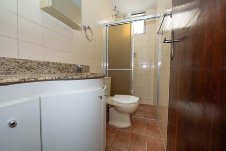 Apartamento à venda com 55m², 3 quartos e 1 vaga Apartamento à venda com 55m², 3 quartos e 1 vagaBANHEIRO