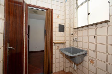 Apartamento à venda com 55m², 3 quartos e 1 vaga Apartamento à venda com 55m², 3 quartos e 1 vagaAREA DE SERVICO