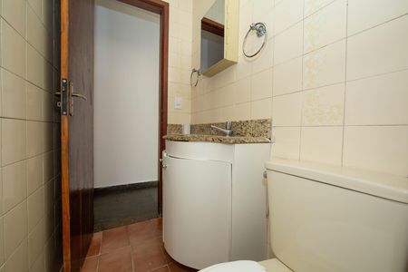 Apartamento à venda com 55m², 3 quartos e 1 vaga Apartamento à venda com 55m², 3 quartos e 1 vagaBANHEIRO