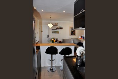 Apartamento à venda com 49m², 2 quartos e 1 vaga Apartamento à venda com 49m², 2 quartos e 1 vagaDetalhe - Cozinha Americana