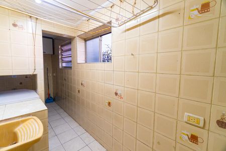 Apartamento à venda com 64m², 3 quartos e 1 vagaÁrea de Serviço