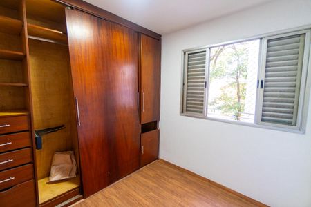 Apartamento à venda com 64m², 3 quartos e 1 vagaQuarto 2