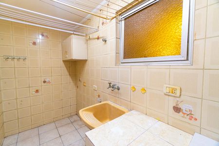 Apartamento à venda com 64m², 3 quartos e 1 vagaÁrea de Serviço