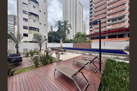 Apartamento para alugar com 33m², 1 quarto e 1 vaga Apartamento para alugar com 33m², 1 quarto e 1 vagaPiscina