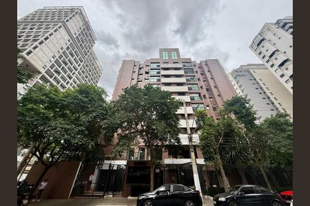 Apartamento para alugar com 33m², 1 quarto e 1 vaga Apartamento para alugar com 33m², 1 quarto e 1 vagaFachada