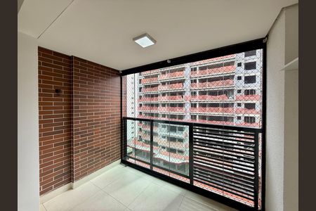 Apartamento para alugar com 33m², 1 quarto e 1 vaga Apartamento para alugar com 33m², 1 quarto e 1 vagaSacada Integrada