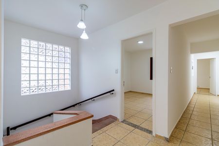 Casa para alugar com 127m², 4 quartos e 3 vagasCorredor