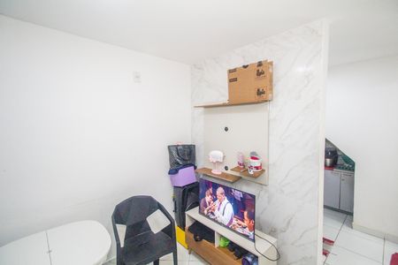 Sala de casa à venda com 2 quartos, 20m² em Realengo, Rio de Janeiro