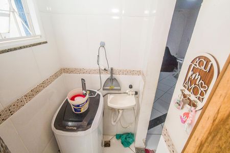 Casa à venda com 20m², 2 quartos e sem vaga Casa à venda com 20m², 2 quartos e sem vagaCozinha e Área de Serviço