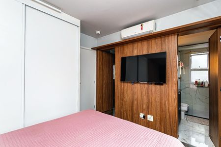 Apartamento à venda com 71m², 2 quartos e 2 vagas Apartamento à venda com 71m², 2 quartos e 2 vagasQuarto