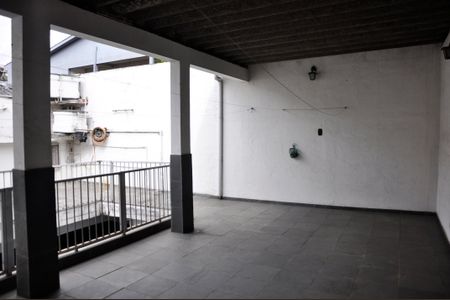 Casa à venda com 210m², 2 quartos e 2 vagas