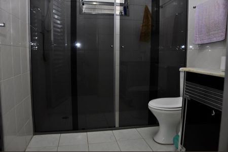 Casa à venda com 210m², 2 quartos e 2 vagas