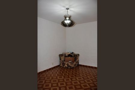 Casa à venda com 210m², 2 quartos e 2 vagas
