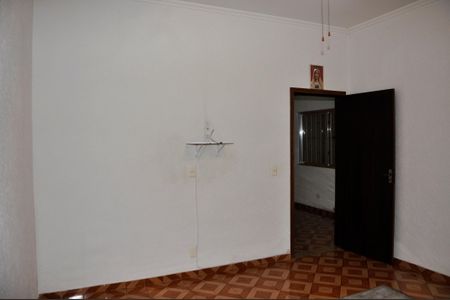 Casa à venda com 210m², 2 quartos e 2 vagas