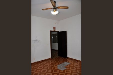 Casa à venda com 210m², 2 quartos e 2 vagas