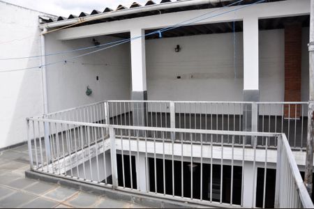 Casa à venda com 210m², 2 quartos e 2 vagas