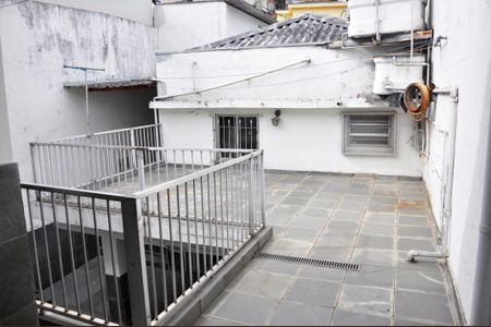 Casa à venda com 210m², 2 quartos e 2 vagas