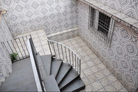 Casa à venda com 210m², 2 quartos e 2 vagas