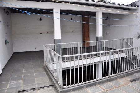 Casa à venda com 210m², 2 quartos e 2 vagas