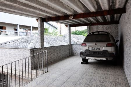 Casa à venda com 210m², 2 quartos e 2 vagas