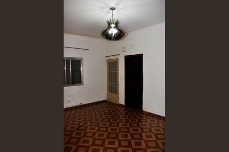 Casa à venda com 210m², 2 quartos e 2 vagas