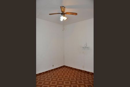 Casa à venda com 210m², 2 quartos e 2 vagas
