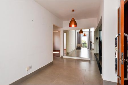 Apartamento à venda com 70m², 2 quartos e 1 vaga Apartamento à venda com 70m², 2 quartos e 1 vagaSala Ambientes
