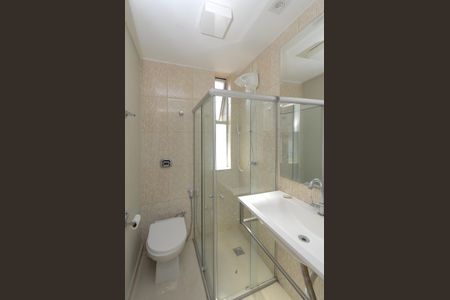 Apartamento à venda com 70m², 2 quartos e 1 vaga Apartamento à venda com 70m², 2 quartos e 1 vagaBanheiro Social