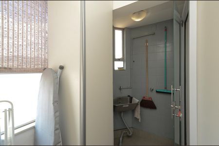 Apartamento à venda com 70m², 2 quartos e 1 vaga Apartamento à venda com 70m², 2 quartos e 1 vagaÁrea de Serviço