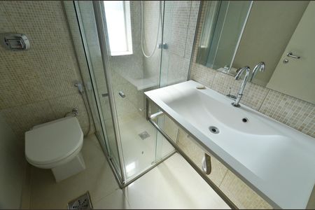 Apartamento à venda com 70m², 2 quartos e 1 vaga Apartamento à venda com 70m², 2 quartos e 1 vagaBanheiro Social