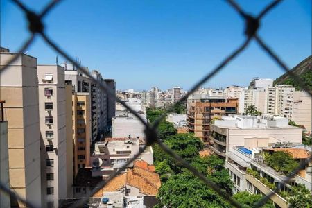 Apartamento à venda com 68m², 2 quartos e sem vaga