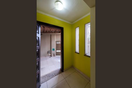 Sala de casa para alugar com 2 quartos, 221m² em Macuco, Santos