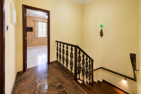Corredor de casa para alugar com 2 quartos, 221m² em Macuco, Santos