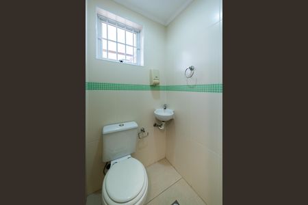 Casa para alugar com 221m², 3 quartos e 3 vagas Casa para alugar com 221m², 3 quartos e 3 vagasLabavo
