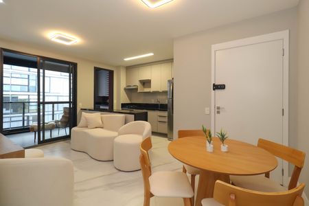 Sala de apartamento para alugar com 1 quarto, 52m² em Cerqueira César, São Paulo