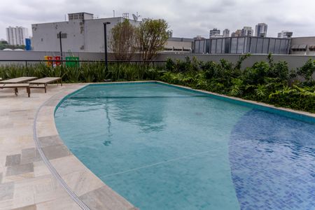 Apartamento à venda com 83m², 2 quartos e 2 vagasÁrea comum - Piscina