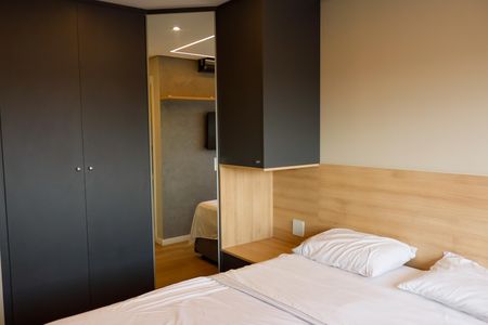 Apartamento à venda com 83m², 2 quartos e 2 vagasQuarto 2 - Suíte