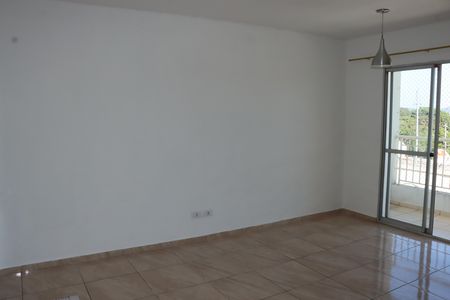 Apartamento para alugar com 3 quartos, 65m² em Caiapia, Cotia