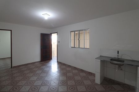 Casa para alugar com 35m², 1 quarto e sem vaga Casa para alugar com 35m², 1 quarto e sem vagaSala / Cozinha