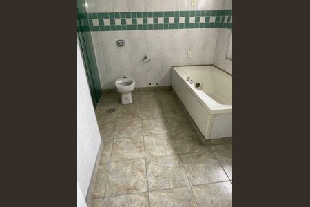 Apartamento à venda com 260m², 4 quartos e 2 vagas