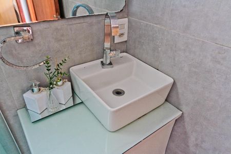 Apartamento para alugar com 56m², 2 quartos e 1 vagaBanheiro