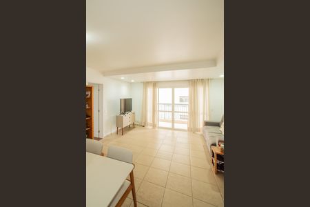 Apartamento à venda com 115m², 3 quartos e 2 vagas Apartamento à venda com 115m², 3 quartos e 2 vagasSala