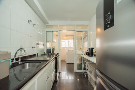 Apartamento à venda com 115m², 3 quartos e 2 vagas Apartamento à venda com 115m², 3 quartos e 2 vagasCozinha